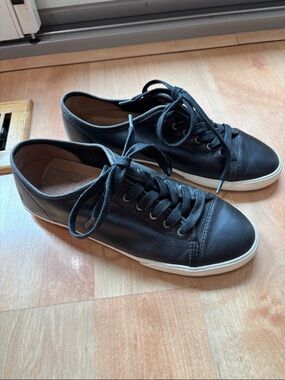 Frye Mindy Low Lace black leather sneakers 8